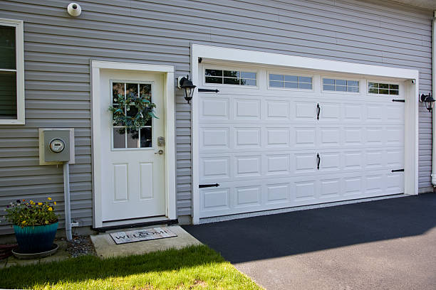 24/7 Emergency Garage Door Panel Replacement experts in Salem, WV
